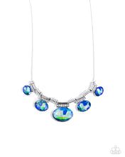 Load image into Gallery viewer, Paparazzi Socialite Status - Green