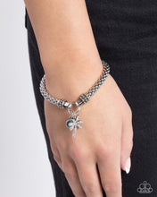 Load image into Gallery viewer, Paparazzi Palm Beach Bling - Blue