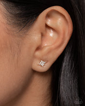 Load image into Gallery viewer, Paparazzi Heaven Struck - Gold