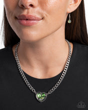 Load image into Gallery viewer, Paparazzi Tasteful Triad - Green