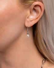 Load image into Gallery viewer, Paparazzi Introducing Me - Black