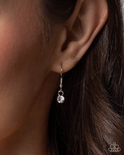 Load image into Gallery viewer, Paparazzi Iridescent Icon & Tourist Twists Set - Red