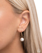 Load image into Gallery viewer, Paparazzi Heavenly Haul - Gold