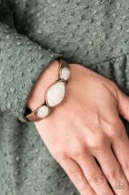 Load image into Gallery viewer, Glimpses of Malibu - Complete Trend