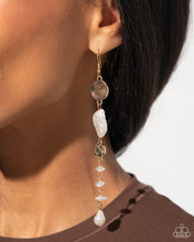 Load image into Gallery viewer, Paparazzi Cosmopolitan Chic - Gold
