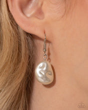 Load image into Gallery viewer, Paparazzi Seashell Shanty and Seashell Song Set - White
