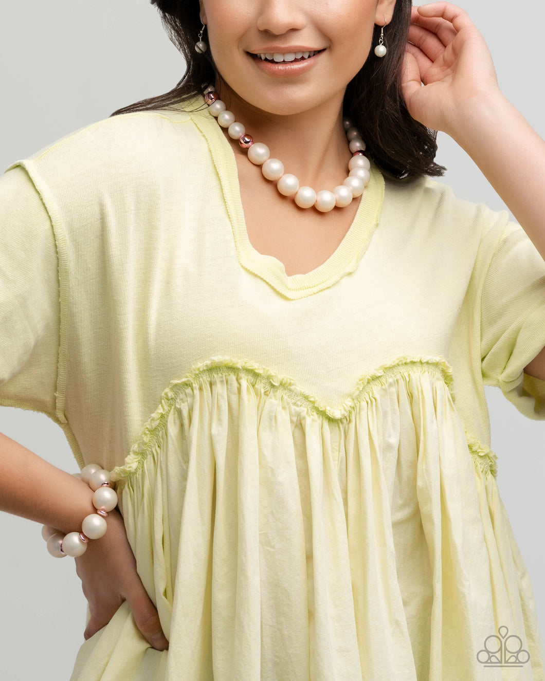 Paparazzi Parading Pearls and  Pearl Procession Set - Pink
