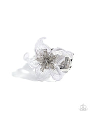 Load image into Gallery viewer, Paparazzi Floral Fable - White
