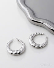 Load image into Gallery viewer, Paparazzi Cachet - Bruyante - Rhodium
