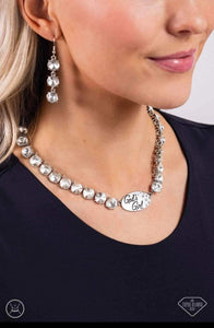 Paparazzi Empire Diamond Exclusive - God's Girl - White