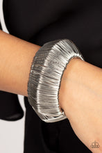 Load image into Gallery viewer, Paparazzi Wild About Wire - Silver

