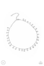 Load image into Gallery viewer, Paparazzi Champagne Catwalk - Silver
