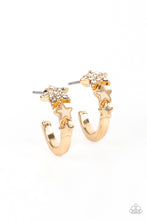 Load image into Gallery viewer, Paparazzi Starfish Showpiece - Gold
