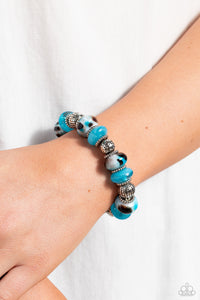 Paparazzi Warped Whimsicality and Warp Wayfarer Set - Blue