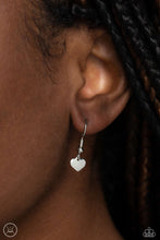 Load image into Gallery viewer, Paparazzi Public Display of Affection - Silver
