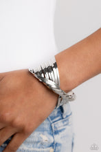 Load image into Gallery viewer, Paparazzi Radiant Ribbons - Silver
