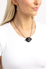 Load image into Gallery viewer, Paparazzi Lip Locked - Black
