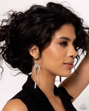 Load image into Gallery viewer, Paparazzi Lounging Laurel - Multi
